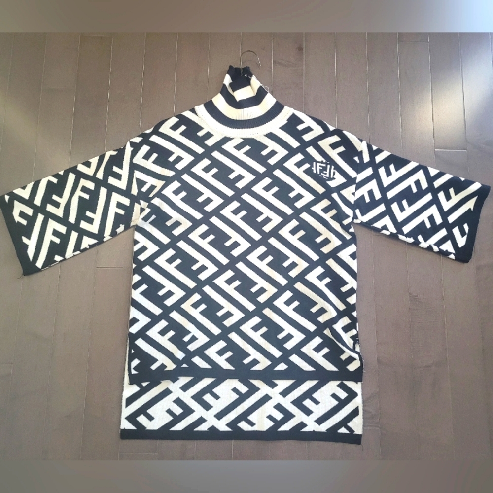 FF logo poncho size 4
